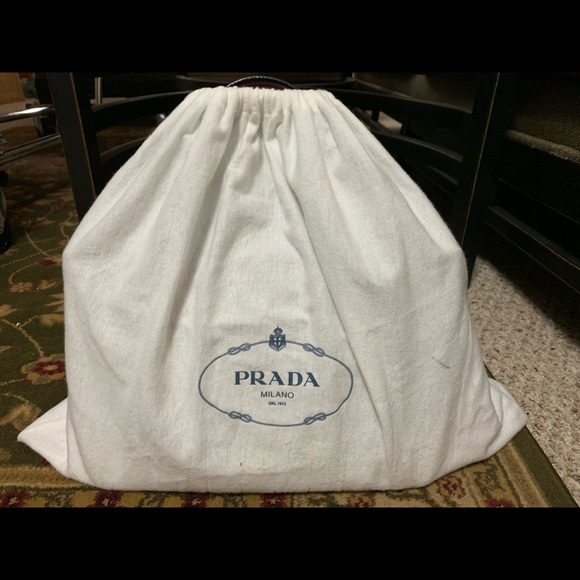 Prada handbag - Picture 3 of 6